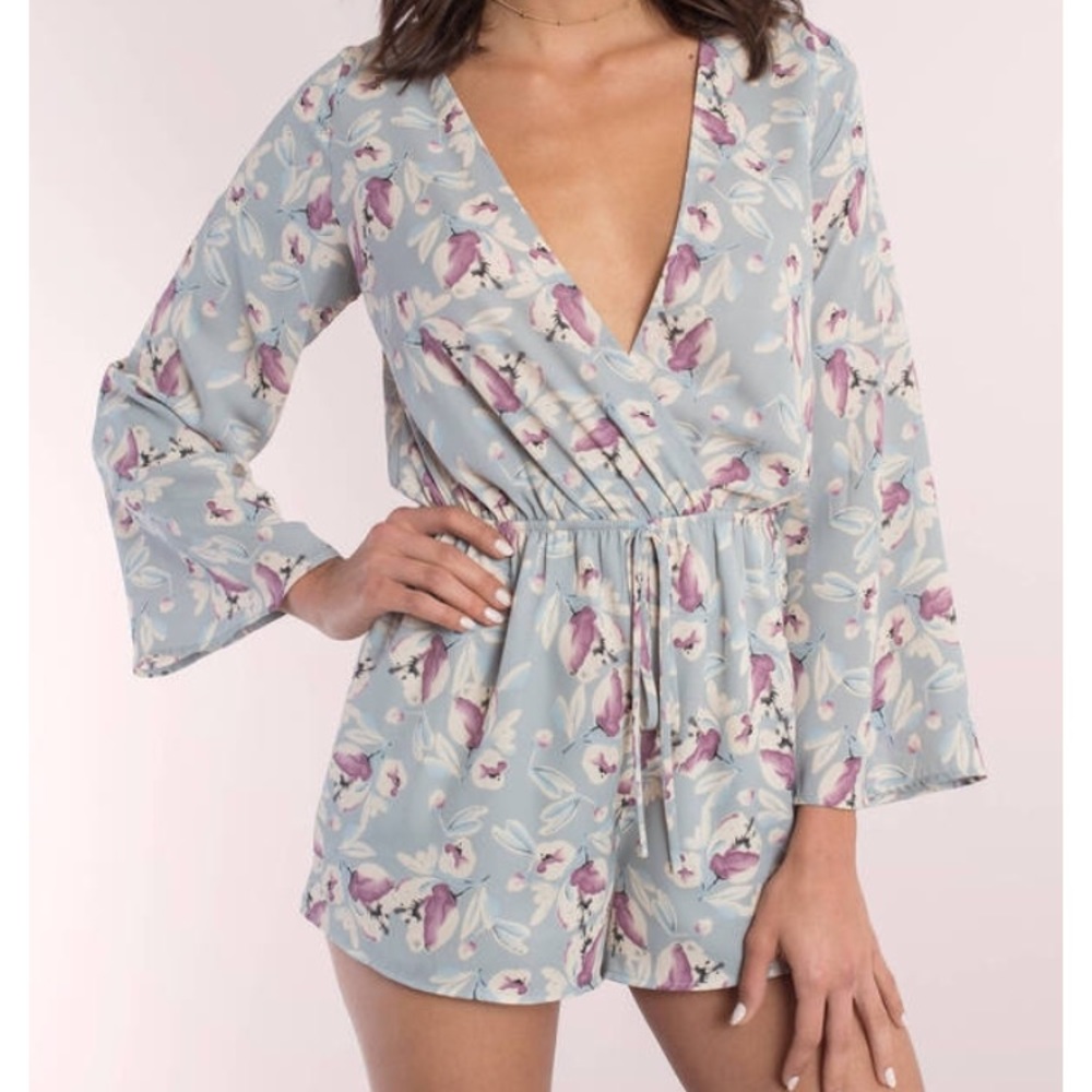 NWT Tobi Better Days Blue Floral Surplice Romper